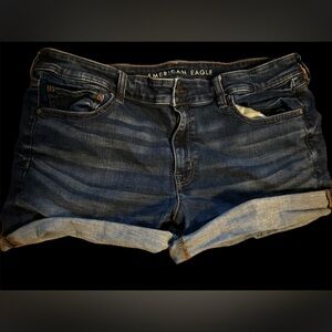 American eagle shorts size 18